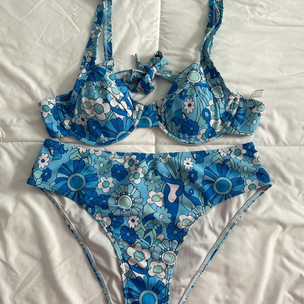 SHEIN Blue Floral Bikini